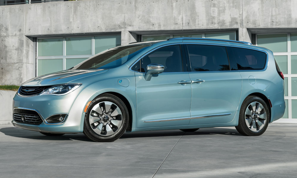 Minivan Monday Pacifica Hybrid is a ‘boss’ when it comes to fuel