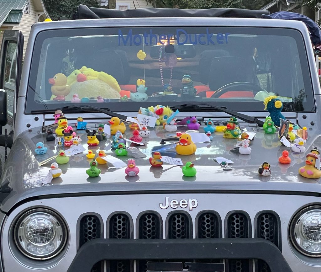 Spreading cheer is just 'Ducky' for Jeep® brand vehicle owner | Stellantis  Blog