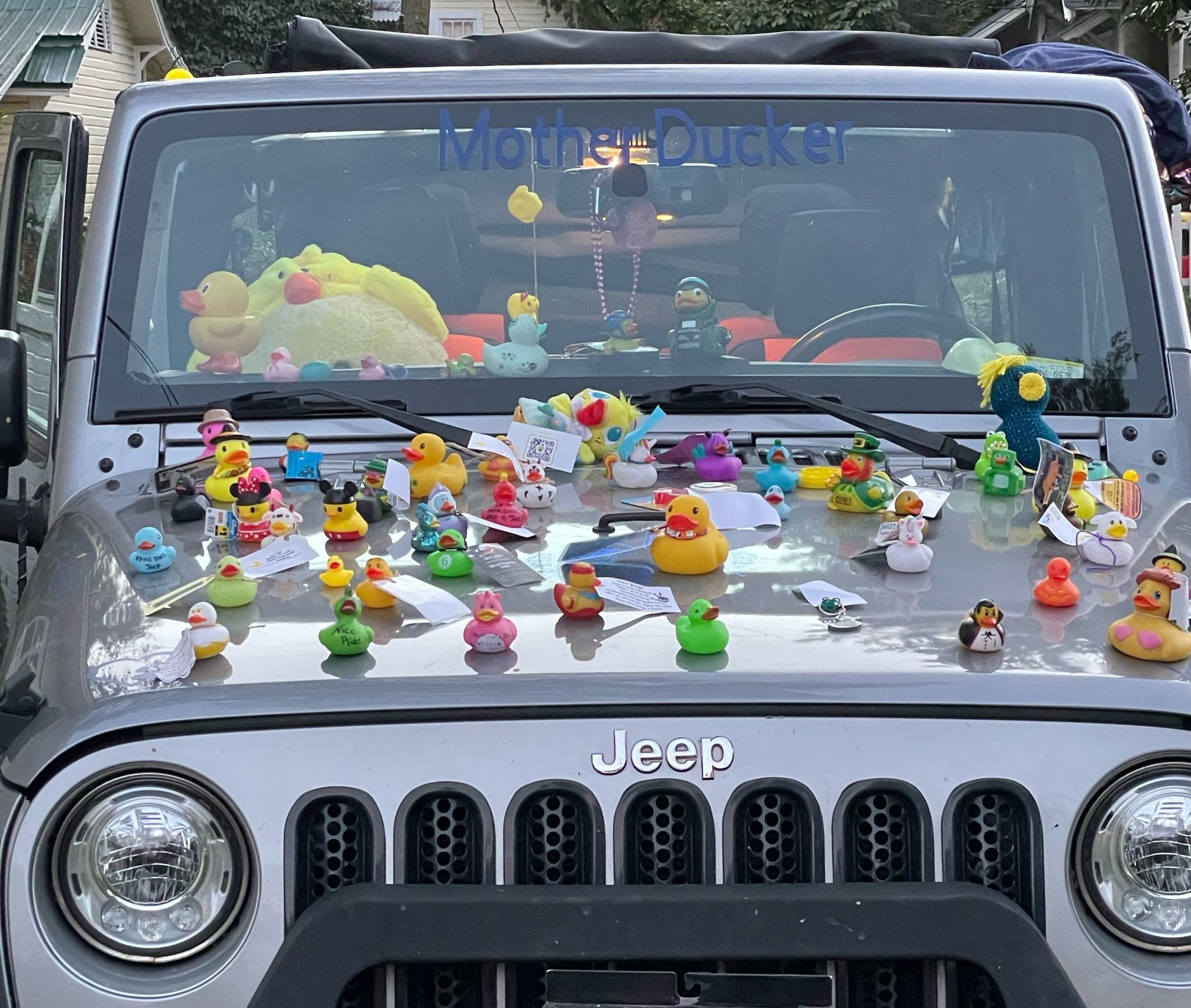 Spreading cheer is just ‘Ducky’ for Jeep® brand vehicle owner